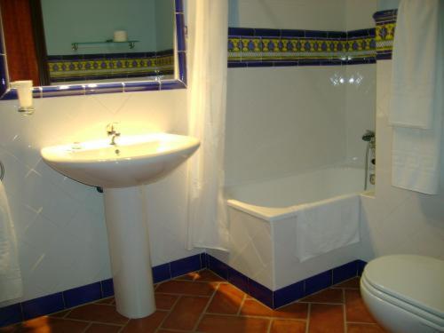Hotel Santa Cruz Los Palacios Y Villafranca Zewnętrze zdjęcie