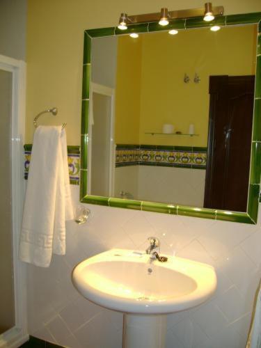 Hotel Santa Cruz Los Palacios Y Villafranca Zewnętrze zdjęcie